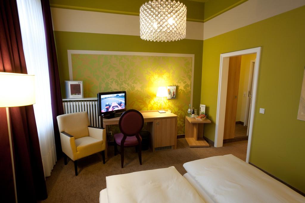 Hotel Schepers Гронау Экстерьер фото
